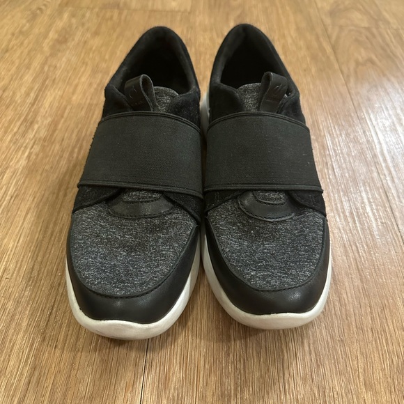 Cole Haan Slip On Sneakers - Picture 1 of 7